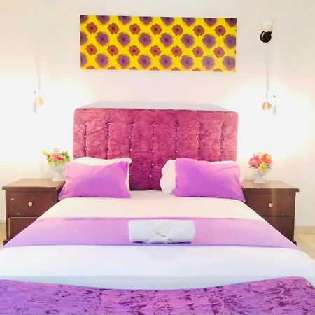 Zunox Guest House Freetown Kültér fotó