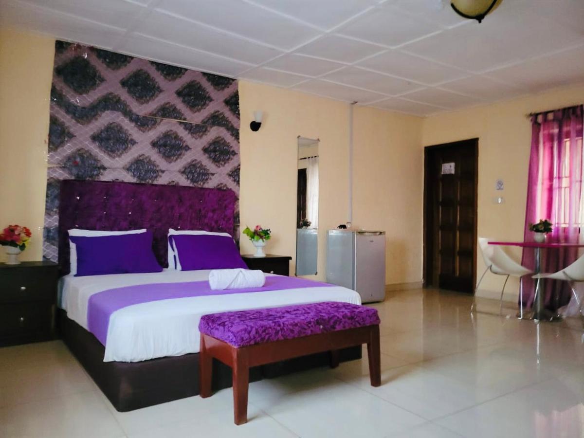 Zunox Guest House Freetown Kültér fotó