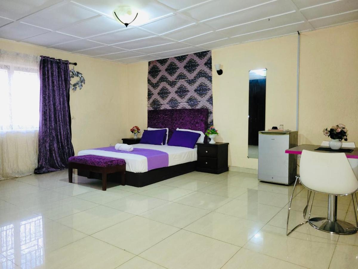 Zunox Guest House Freetown Kültér fotó