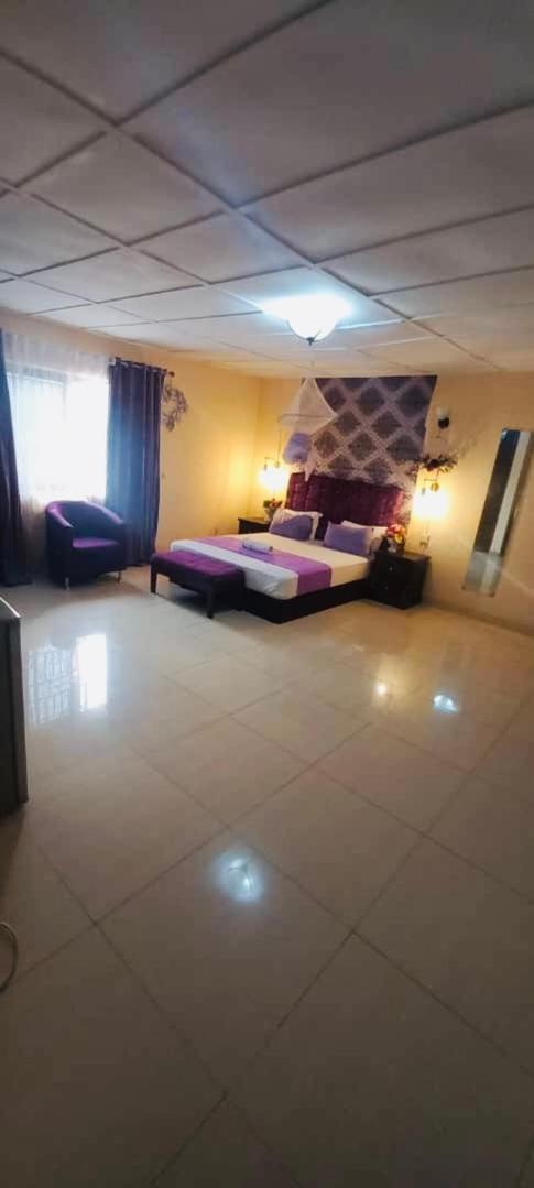 Zunox Guest House Freetown Kültér fotó