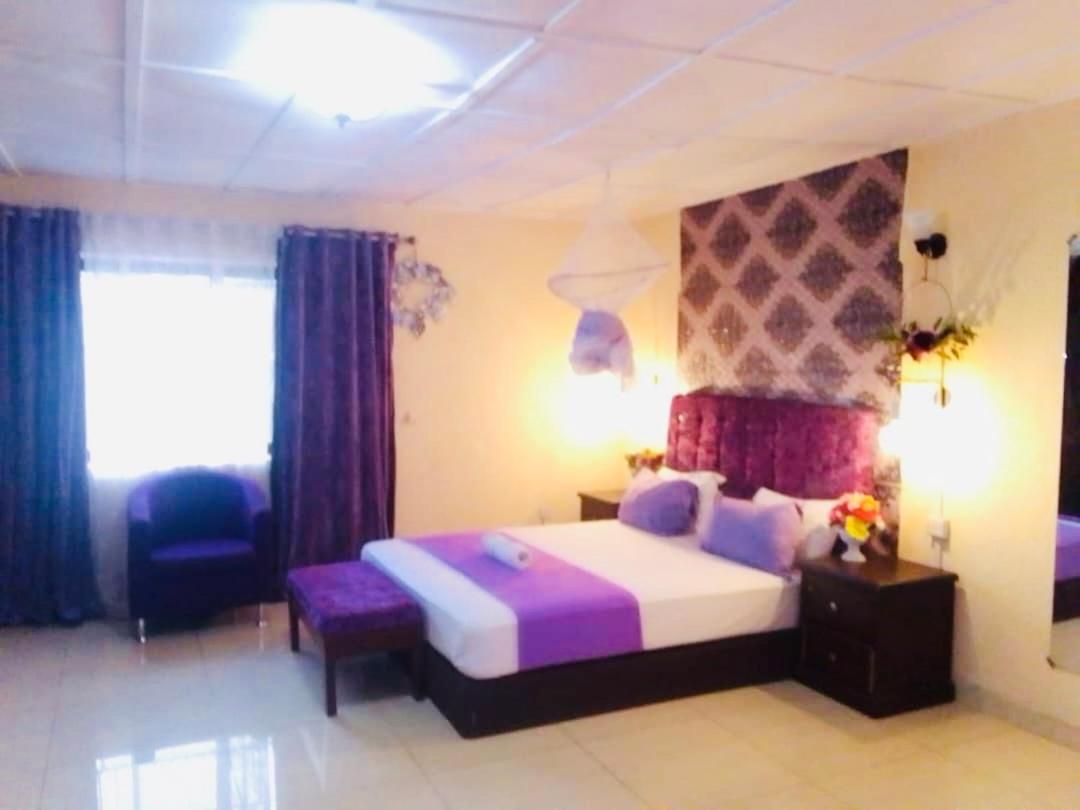 Zunox Guest House Freetown Kültér fotó