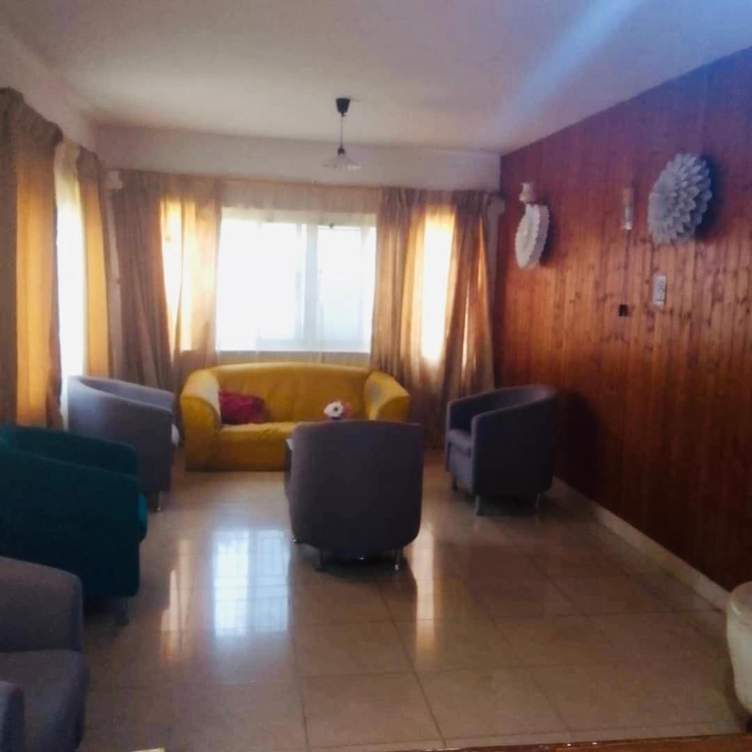 Zunox Guest House Freetown Kültér fotó