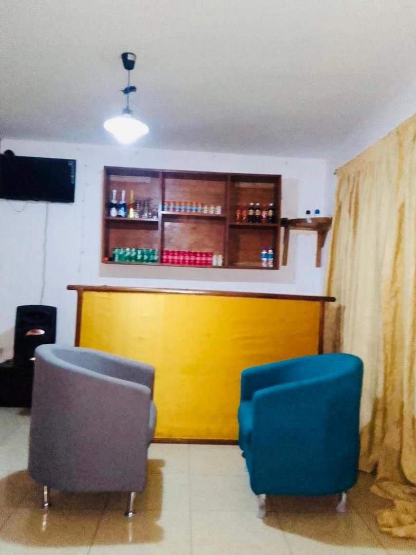 Zunox Guest House Freetown Kültér fotó