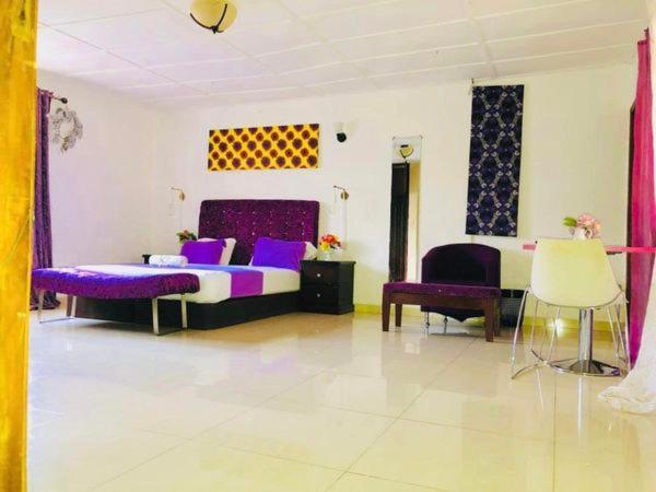 Zunox Guest House Freetown Kültér fotó